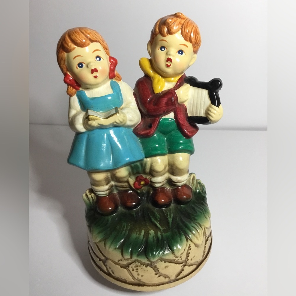 Vintage Made In Japan Working Resin Music Box With Boy And Girl
